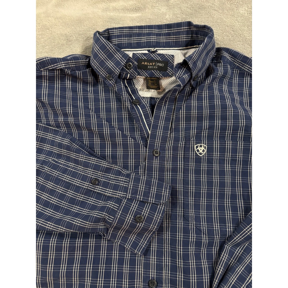 Ariat Pro Series Mens Small Navy Blue Plaid Long Sleeve Button Down Shirt